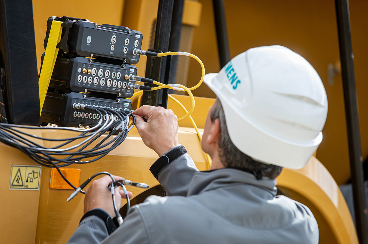 Siemens-ScadasRS-photo2 (2) Siemens by npk design